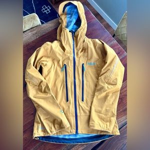 Rab khroma kinnetic jacket. XS great condition. Color: butternut